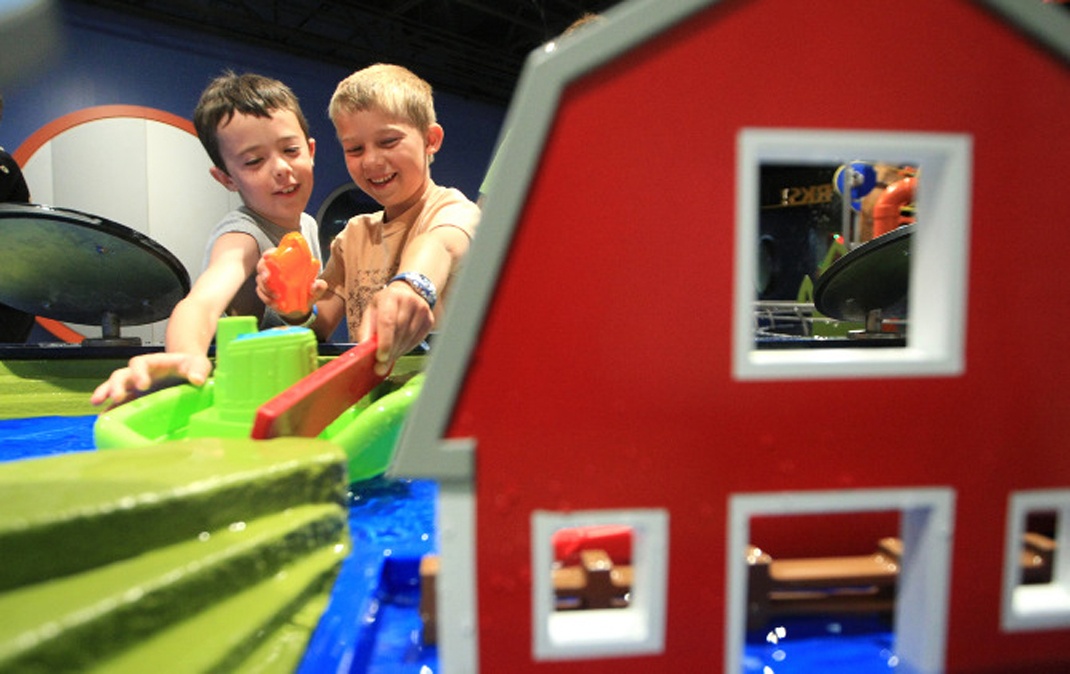 博物館展廳設(shè)計效果圖