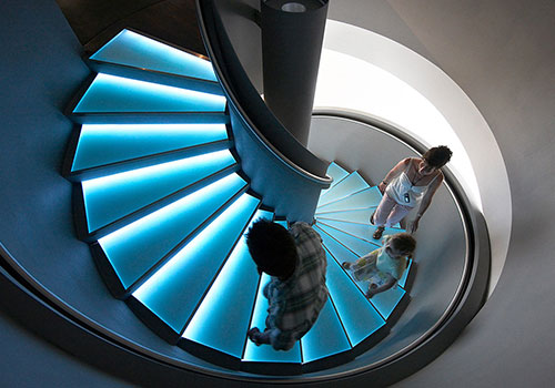 德國鐘表博物館和展廳多媒體的應用